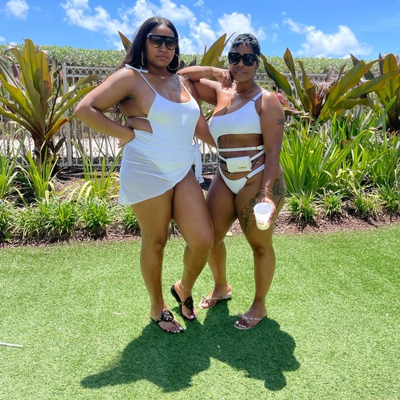 Meet your Seller/Buyer, Fatima💕 - Picture 2 of 4